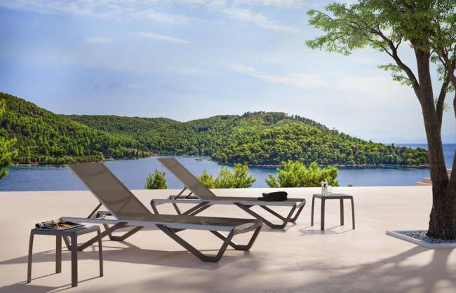 Шезлонг-лежак металлический Wave белый, антрацит 1910х715х300 мм