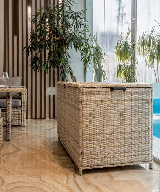 Сундук для хранения KARL 120 c колесиками бежевый