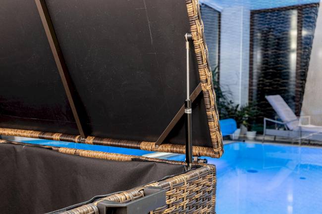 Сундук для хранения KARL 120 c колесиками коричневый