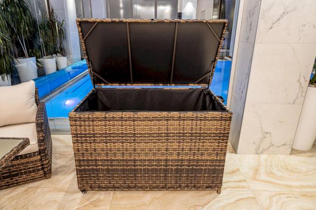 Сундук для хранения KARL 120 c колесиками коричневый