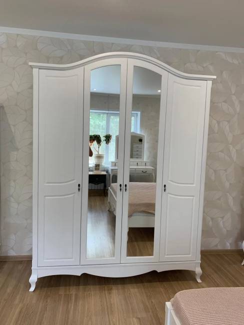 Шкаф Малонн Ави 4-х створчатый Белый