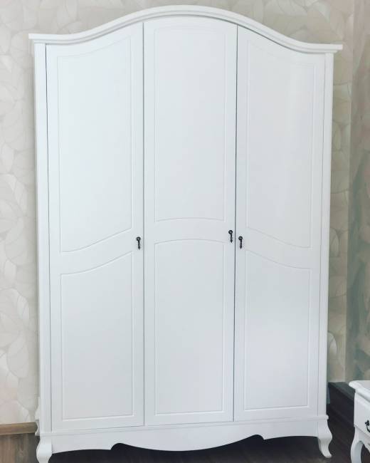 Шкаф Малонн Ави 3-х створчатый Белый
